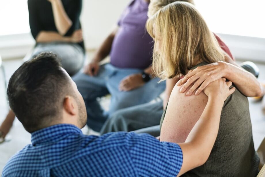Prywatna terapia DDA trwa zwykle kilka–kilkanaście miesięcy lub dłużej; czas zależy od trudności, stresu, zasobów i formy wsparcia.